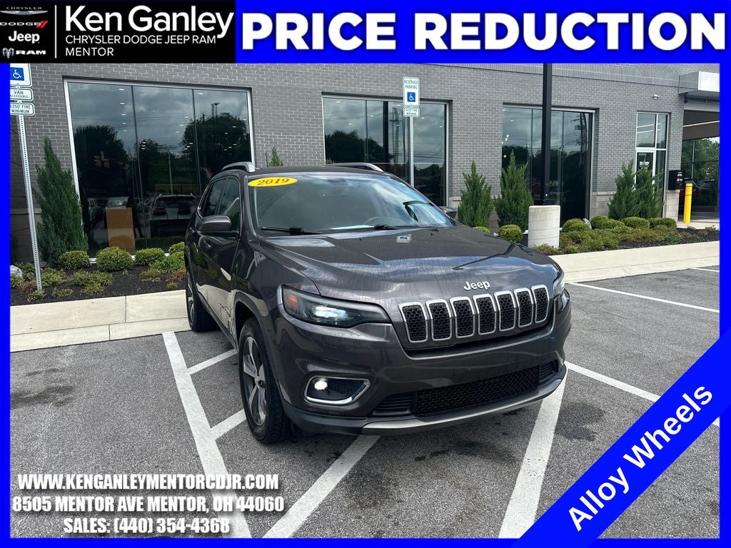2019 Jeep Cherokee Limited 4x4 in Granite Crystal Metallic Clearcoat — front three-quarter view