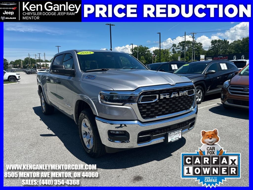 2025 RAM 1500 Big Horn Crew Cab 4x4 5'7' Box in Billet Silver Metallic Clearcoat — front three-quarter view
