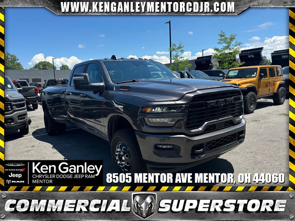 2026 RAM Ram 3500 RAM 3500 BIG HORN CREW CAB 4X4 8' BOX in Granite Crystal Metallic Clear-Coat Exterior Paint — front three-quarter view