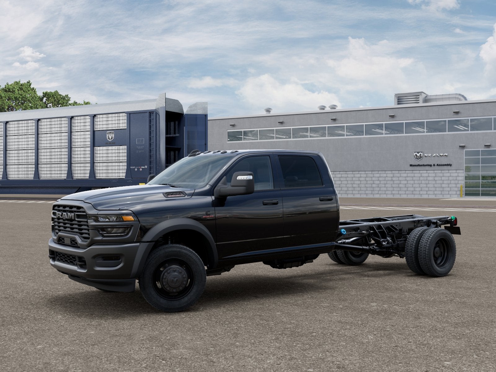 2026 RAM Ram 5500 Chassis Cab RAM 5500 TRADESMAN CHASSIS CREW CAB 4X4 84' CA in Diamond Black Crystal Pearl-Coat Exterior Paint — front...